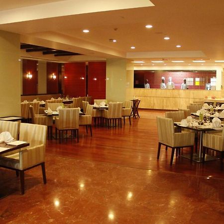 Country Inn & Suites By Radisson, Батинда Екстериор снимка