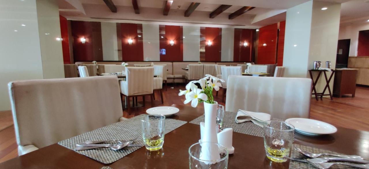 Country Inn & Suites By Radisson, Батинда Екстериор снимка