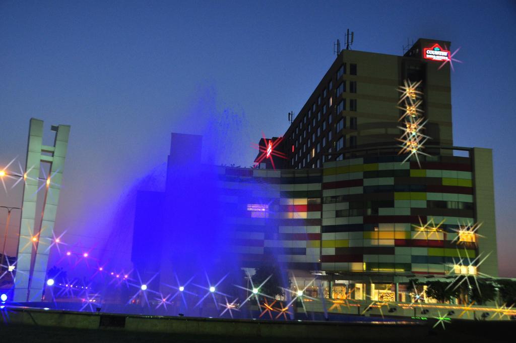 Country Inn & Suites By Radisson, Батинда Екстериор снимка